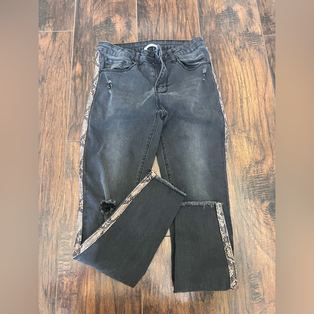 Dex Snakeskin Trimmed Stretchy Denim Jeans size 27
